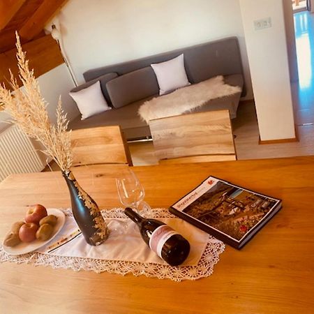 Engadiner Apartments & Wines Montagna Zewnętrze zdjęcie