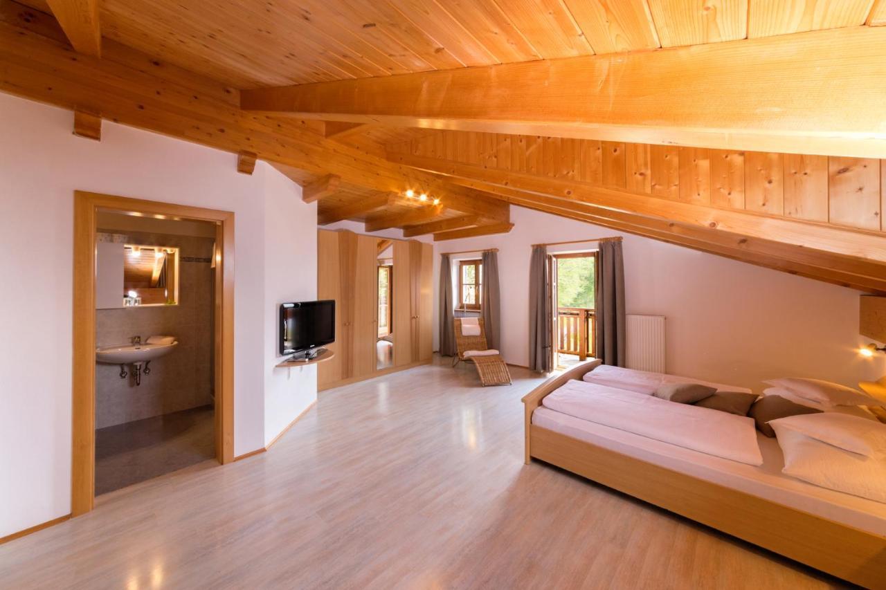 Engadiner Apartments & Wines Montagna Zewnętrze zdjęcie