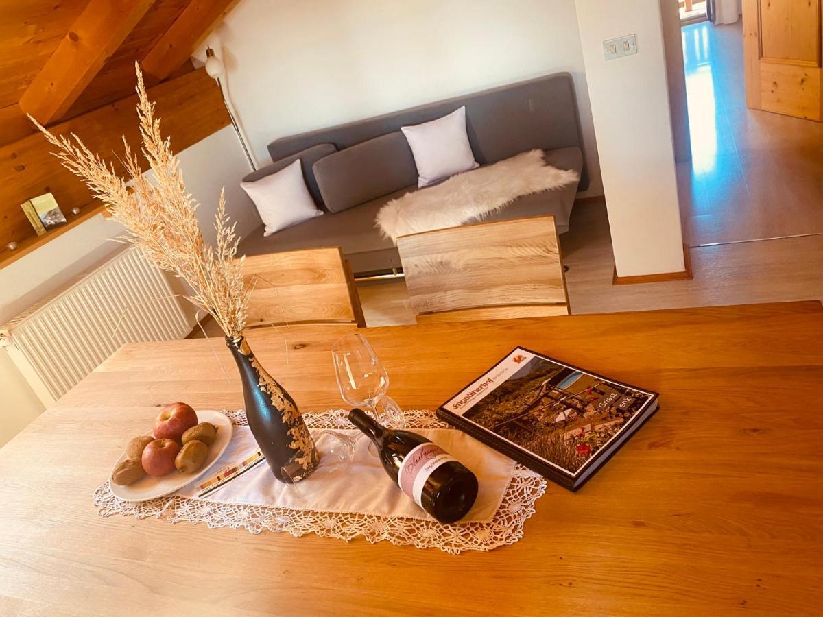 Engadiner Apartments & Wines Montagna Zewnętrze zdjęcie