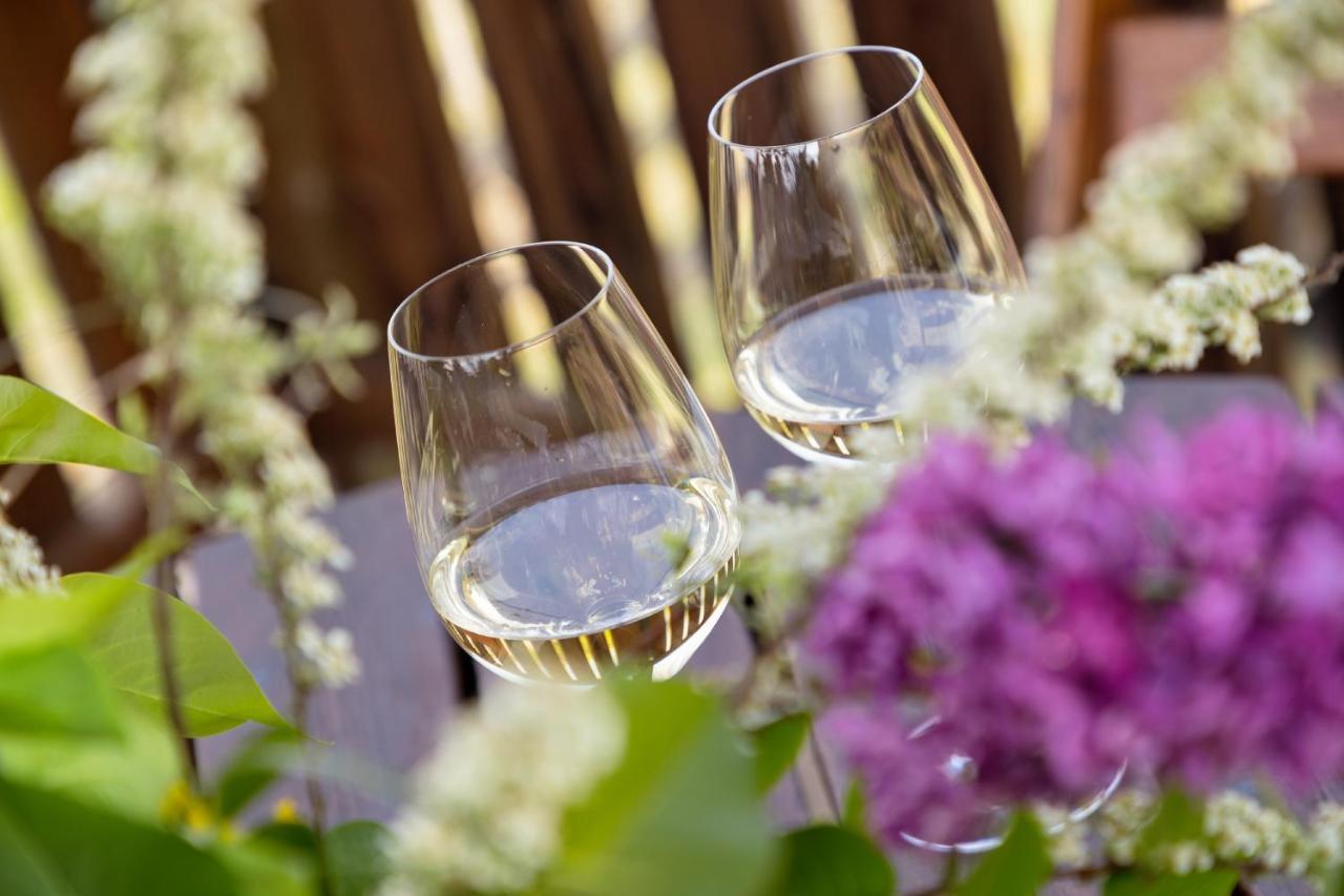 Engadiner Apartments & Wines Montagna Zewnętrze zdjęcie