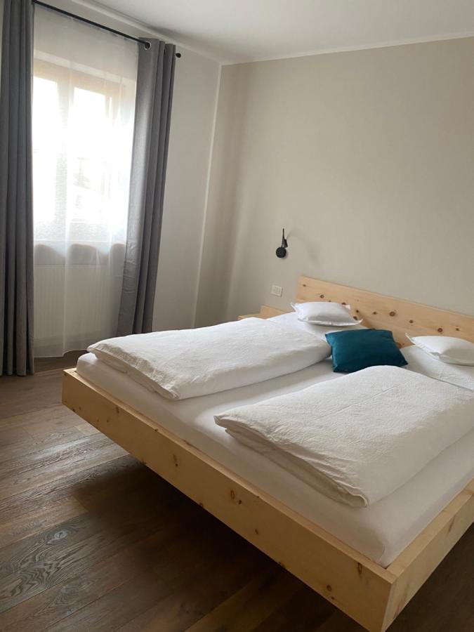 Engadiner Apartments & Wines Montagna Zewnętrze zdjęcie