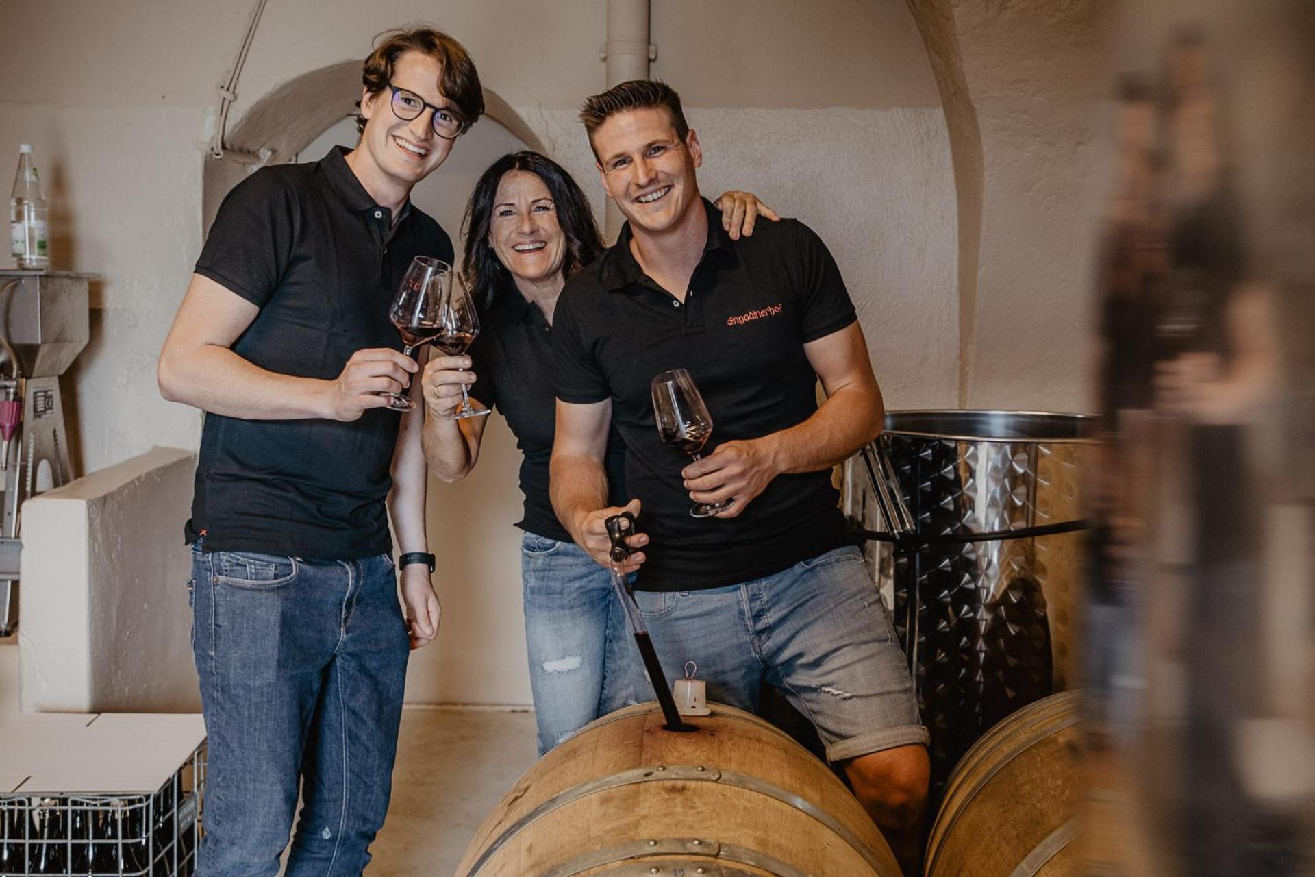 Engadiner Apartments & Wines Montagna Zewnętrze zdjęcie
