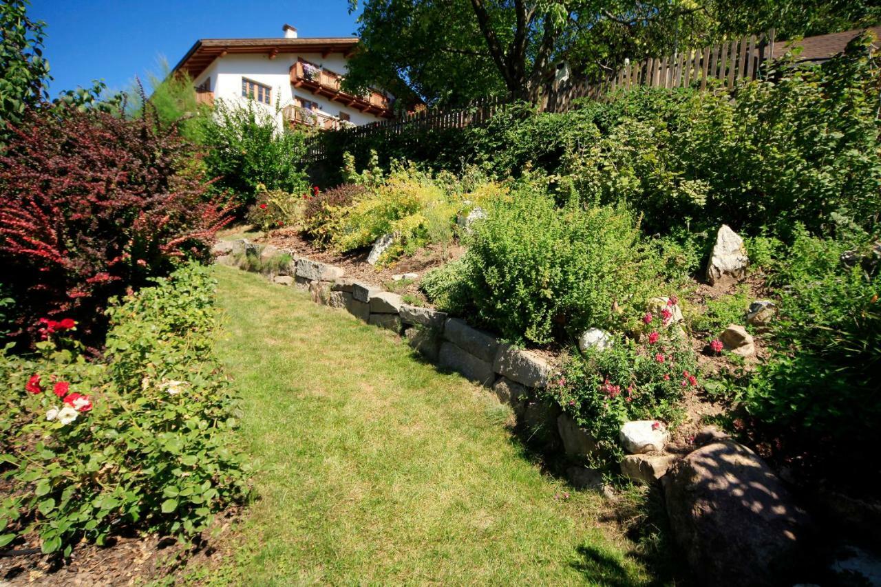 Engadiner Apartments & Wines Montagna Zewnętrze zdjęcie