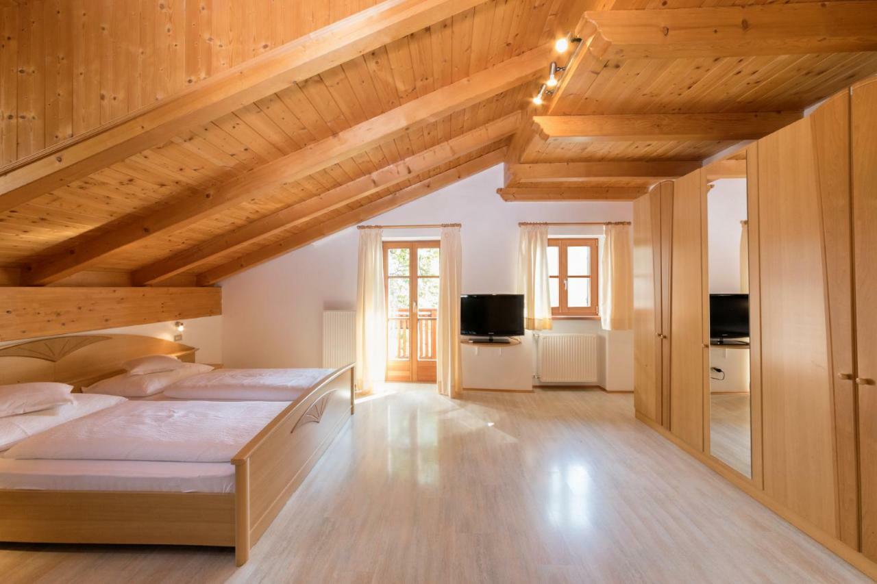 Engadiner Apartments & Wines Montagna Zewnętrze zdjęcie