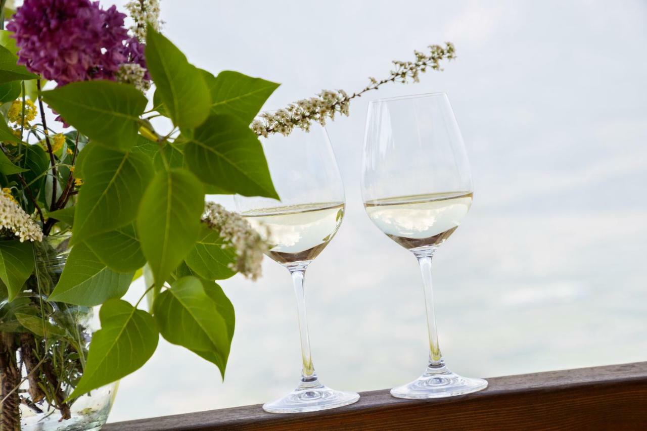 Engadiner Apartments & Wines Montagna Zewnętrze zdjęcie